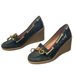 ⚓️ Sperry Wedge Heels‎ 7.5 👠 Boat Shoe Style w/ Rope Laces & Patent Trim 💛